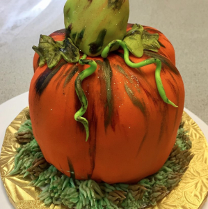 Sculpted-Pumpkin-Cake 