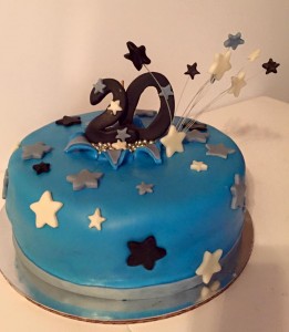 Vanilla Cake with Banana Cream                                                      